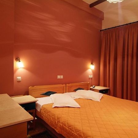 Hotel Varonos Delphi Екстер'єр фото