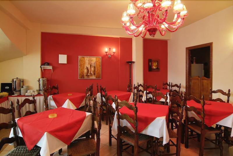 Hotel Varonos Delphi Екстер'єр фото