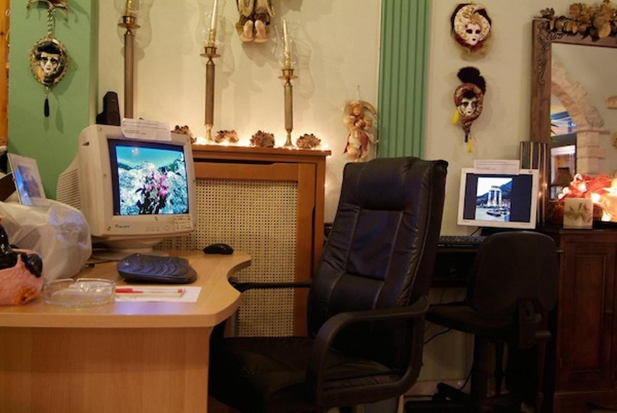 Hotel Varonos Delphi Екстер'єр фото